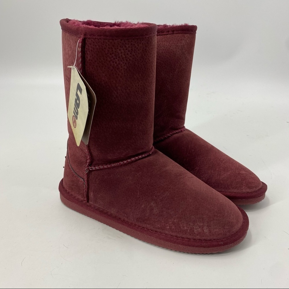 Lamo classic tall snow boots NWT! 6
